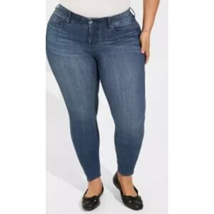 Torrid Premium Medium Wash Skinny Jeans sz 16S
